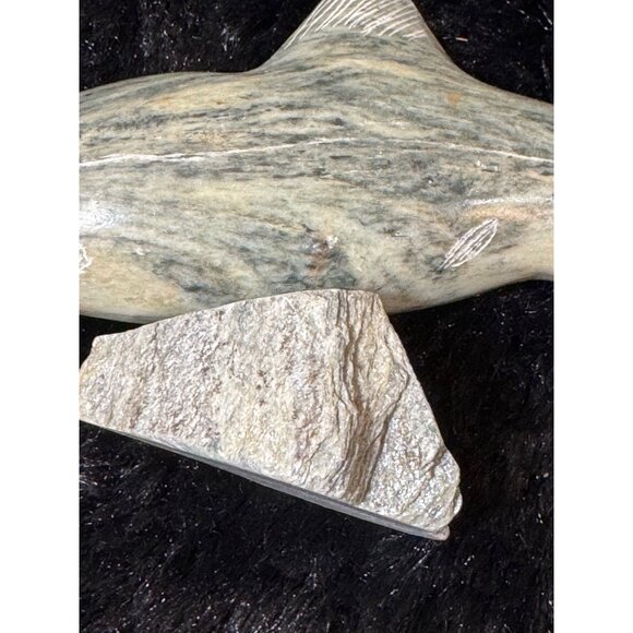 Hand-Carved Stone Fish Figurine On Rock Base Artist Signed - Picture 6 of 9